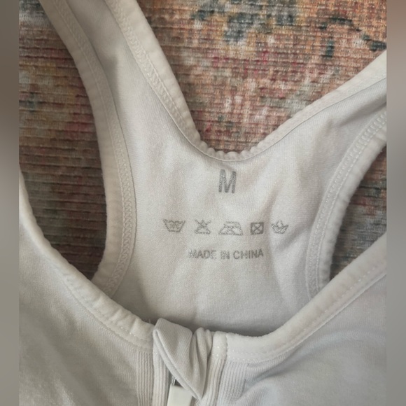 🌿🦋 WANAYOU Women's Seamless Sports Bra 3-Pack - Black, Beige, and White - Picture 14 of 16